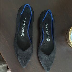 Rothy's Black Flats Sleek Pointed Toe Design